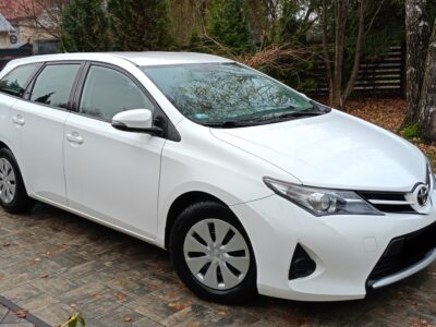 Toyota Auris 2013r. 1.4D-4D