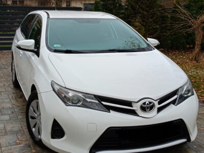 Toyota Auris 2013r. 1.4D-4D