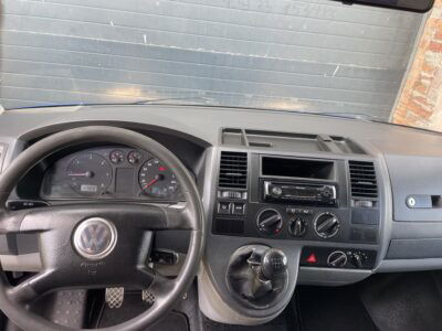 Volkswagen T5 1.9 tdi 9 Osób Klimatyzacja