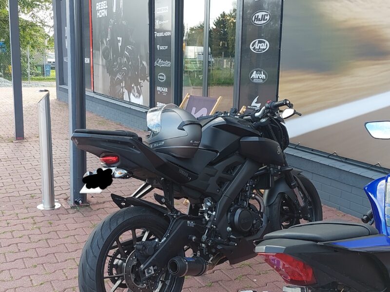 Sprzedam yamaha mt 125(r125)