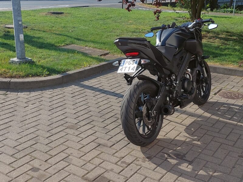 Sprzedam yamaha mt 125(r125)