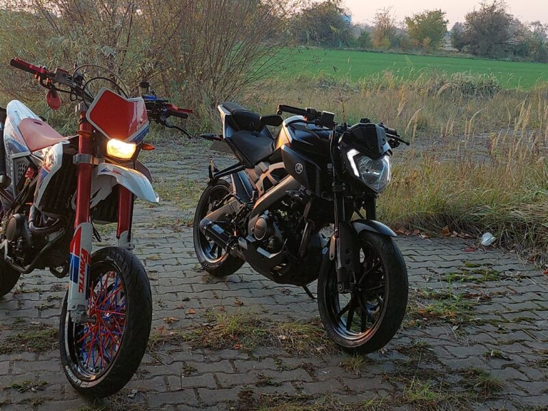 Sprzedam yamaha mt 125(r125)