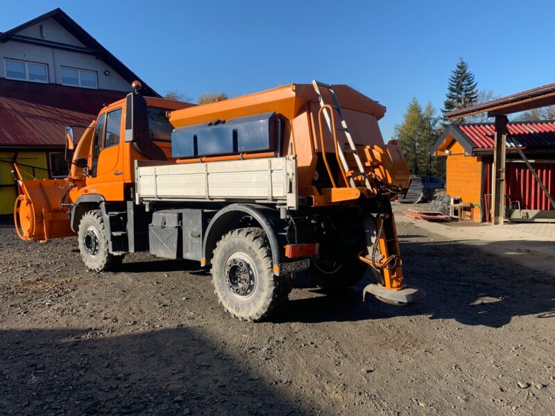 Mercedes Benz Unimog u400