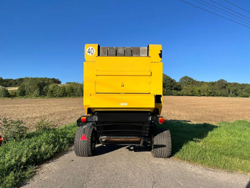 Prasa New Holland BR7070 sznurek