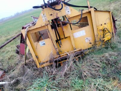 Wycinak do kukurydzy na zaczep trzypunktowy belair yole 140