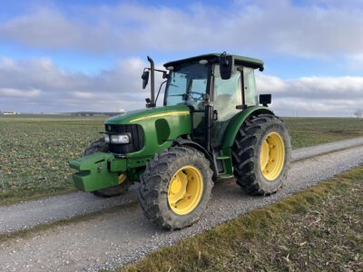 John Deere 5720 od nowości w gospodarstwie, idealny stan